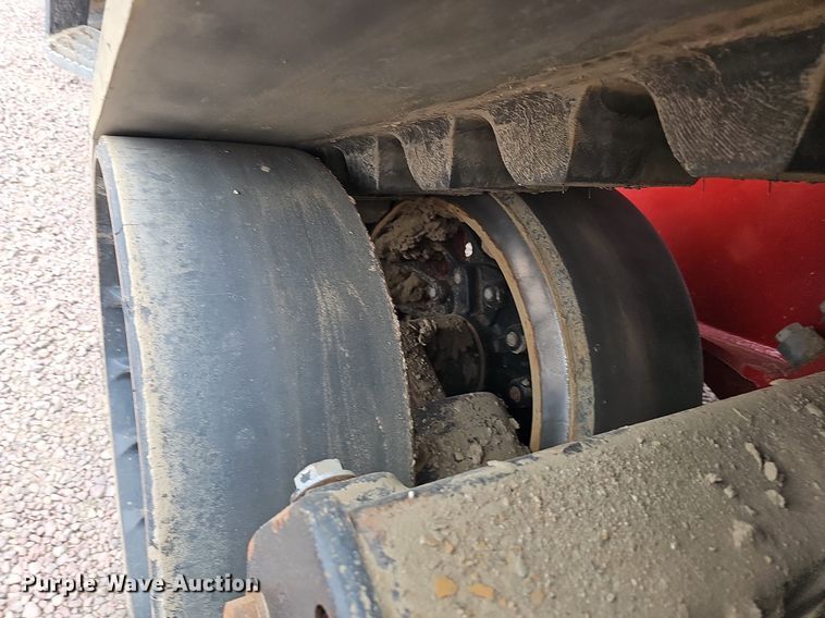 image for item DQ1148 2013 Case IH 550 Quadtrac  4WD tractor