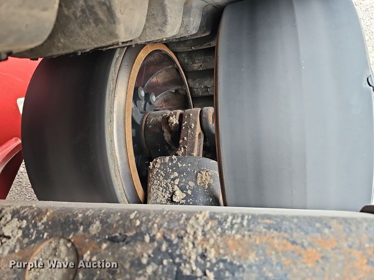 image for item DQ1149 2012 Case IH 500 Quadtrac  4WD tractor