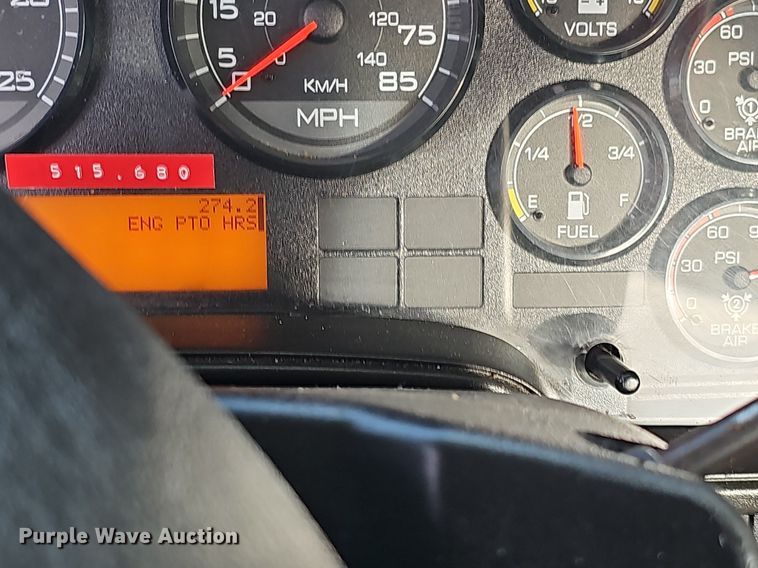 image for item DQ1198 2014 International  ProStar+ semi truck