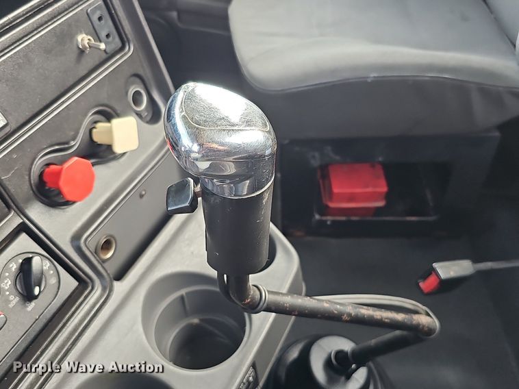 image for item DQ1198 2014 International  ProStar+ semi truck