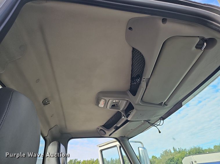 image for item DQ1198 2014 International  ProStar+ semi truck