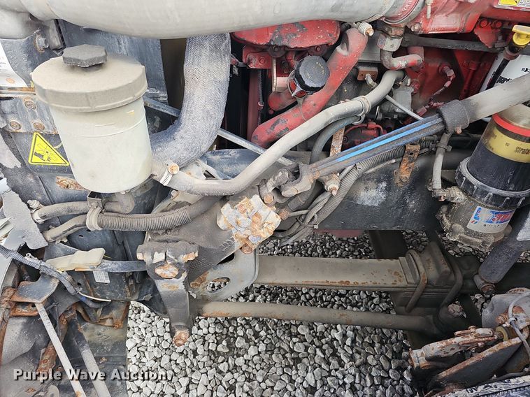 image for item DQ1198 2014 International  ProStar+ semi truck