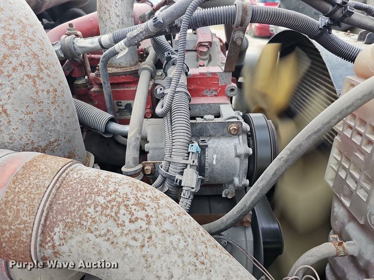 image for item DQ1198 2014 International  ProStar+ semi truck