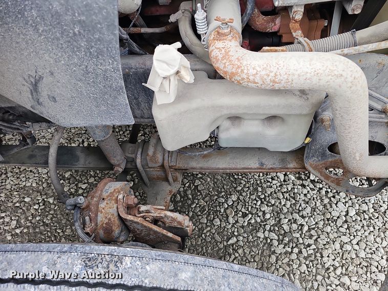 image for item DQ1198 2014 International  ProStar+ semi truck