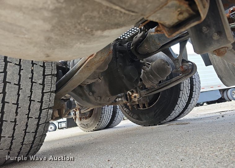 image for item DQ1198 2014 International  ProStar+ semi truck