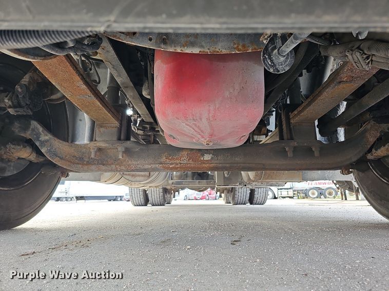 image for item DQ1198 2014 International  ProStar+ semi truck