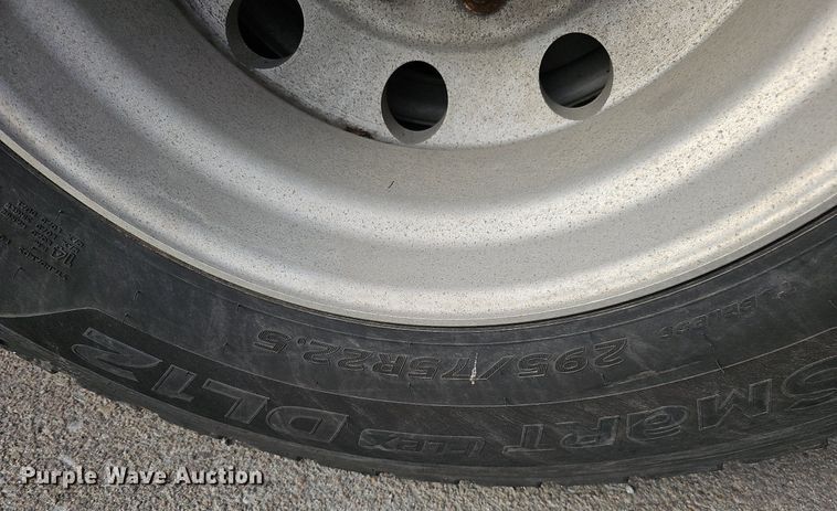 image for item DQ1198 2014 International  ProStar+ semi truck