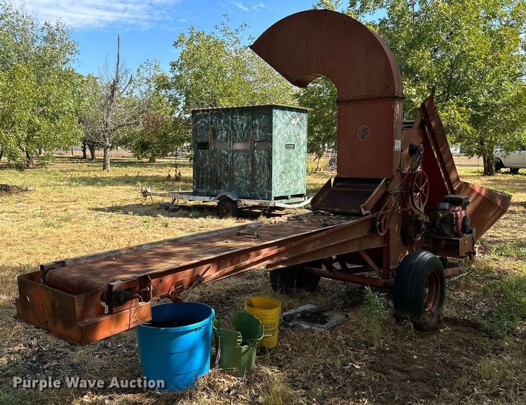 image for item DQ1432 Savage 2400  pecan cleaner