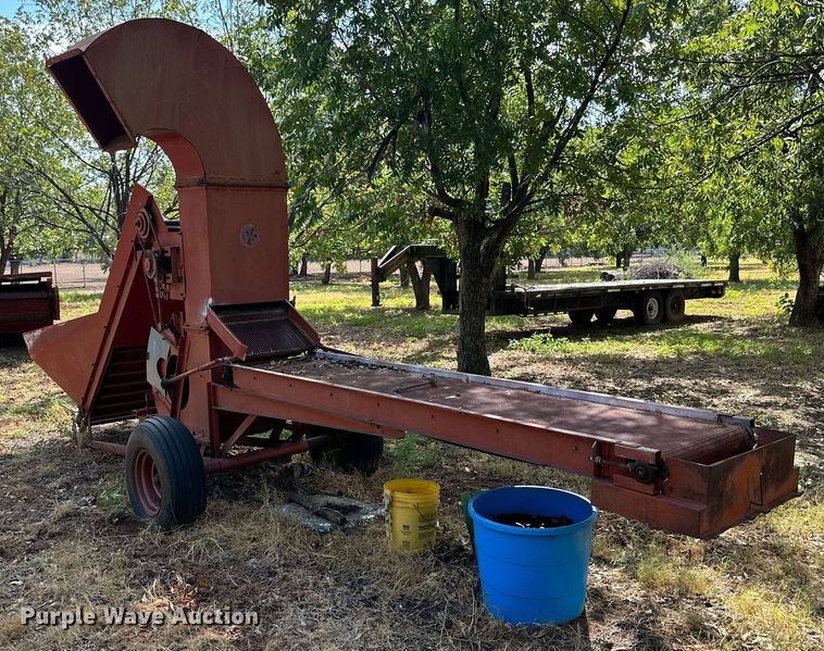 image for item DQ1432 Savage 2400  pecan cleaner