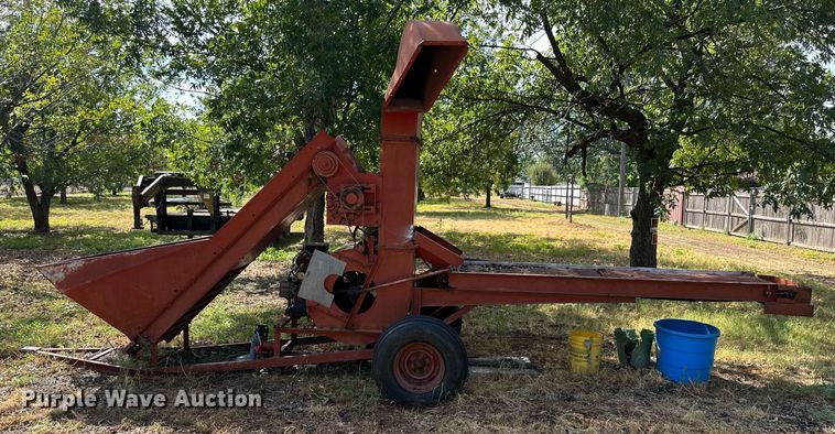 image for item DQ1432 Savage 2400  pecan cleaner
