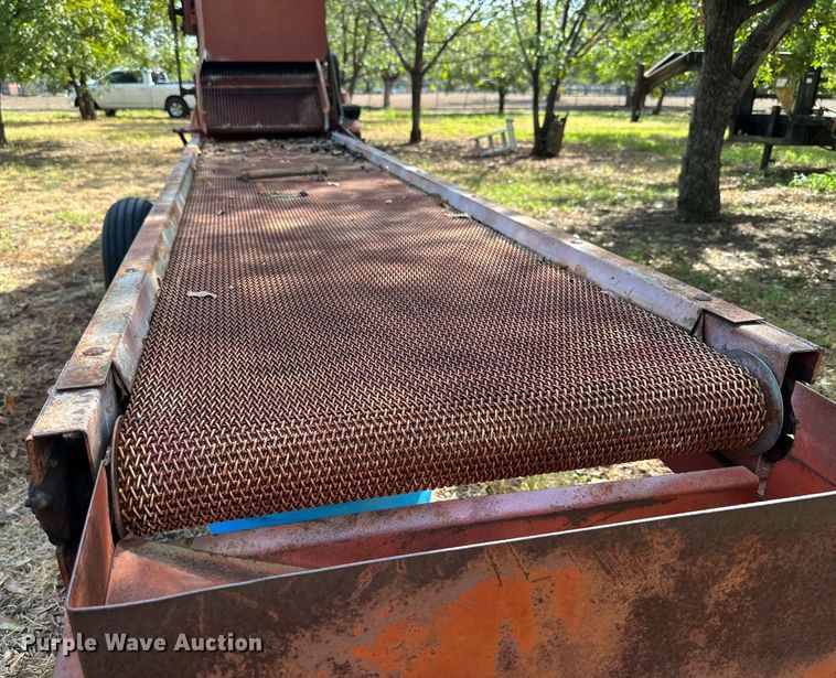 image for item DQ1432 Savage 2400  pecan cleaner