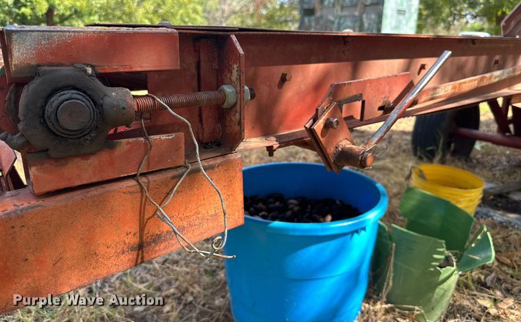 image for item DQ1432 Savage 2400  pecan cleaner