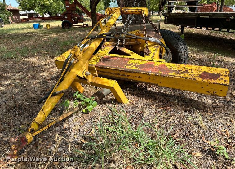 image for item DQ1434 Tree Shaker