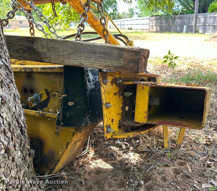 image for item DQ1434 Tree Shaker