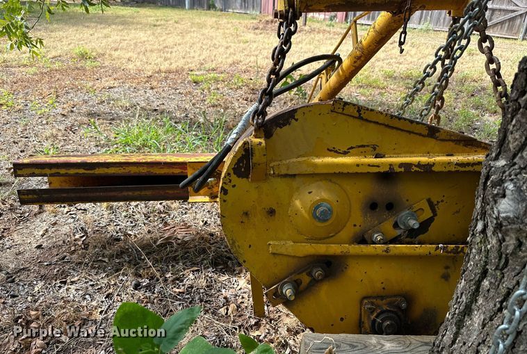 image for item DQ1434 Tree Shaker