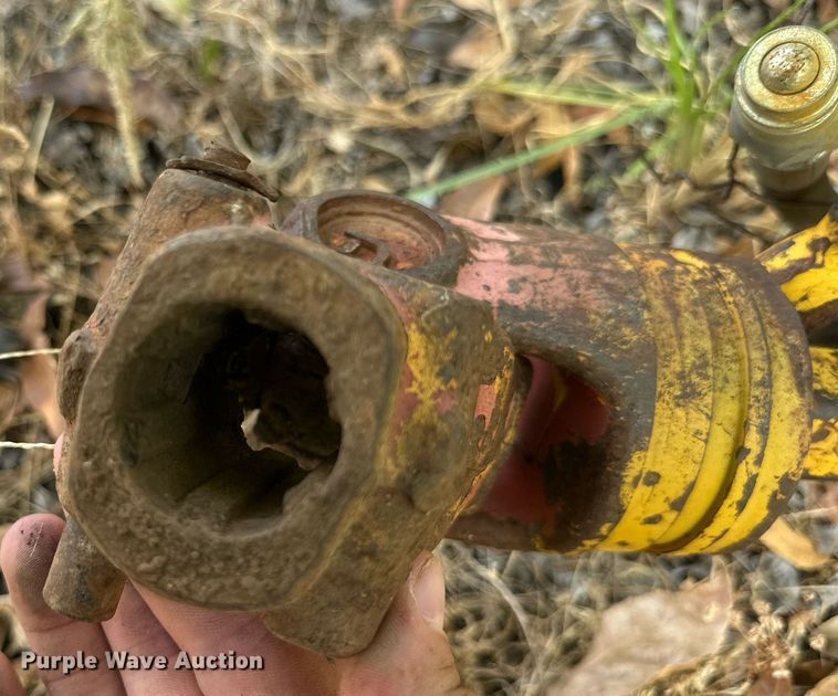 image for item DQ1434 Tree Shaker