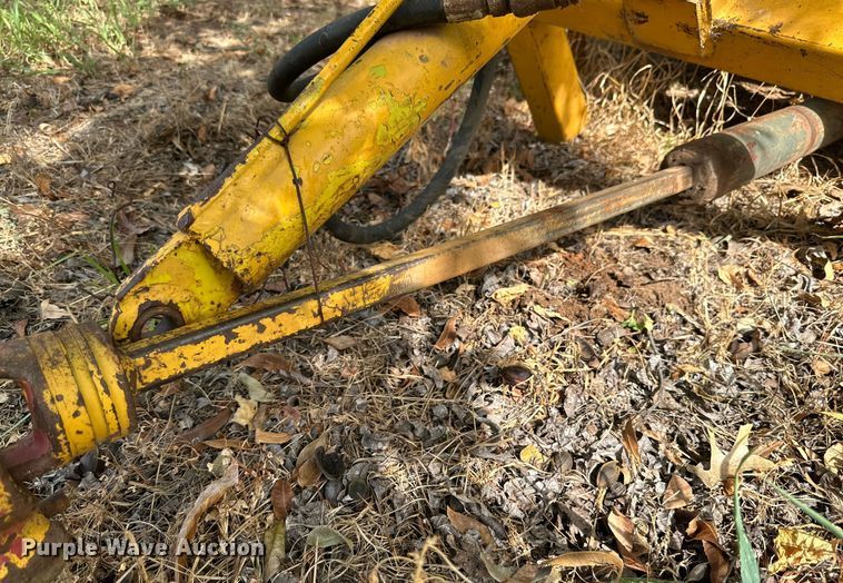 image for item DQ1434 Tree Shaker