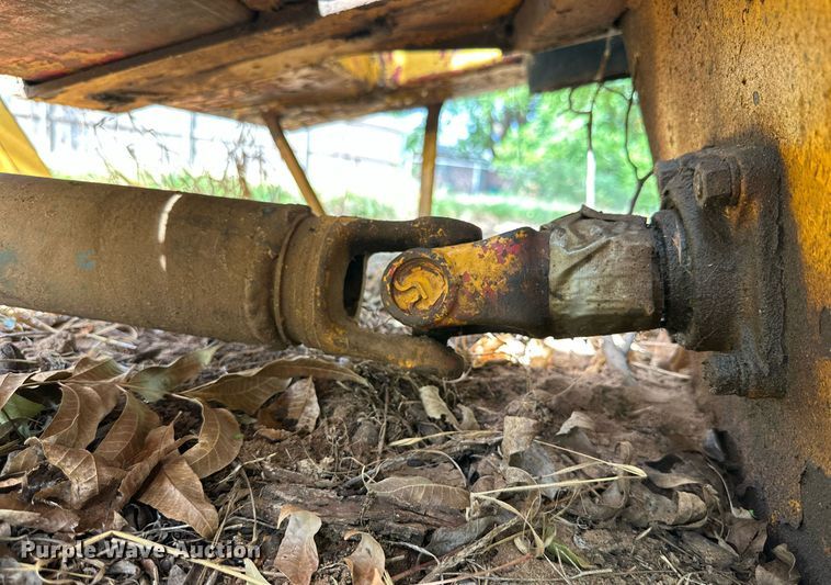 image for item DQ1434 Tree Shaker