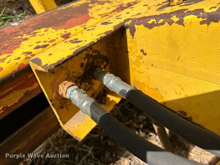 image for item DQ1434 Tree Shaker