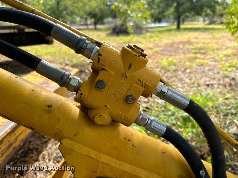 image for item DQ1434 Tree Shaker