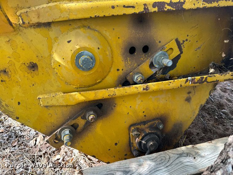 image for item DQ1434 Tree Shaker