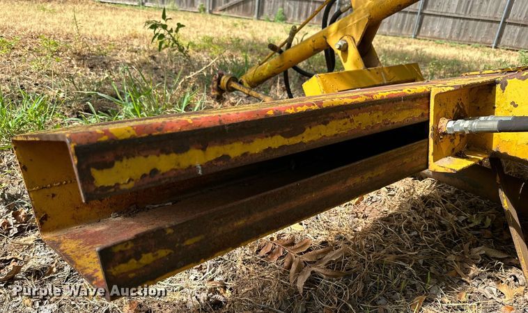 image for item DQ1434 Tree Shaker