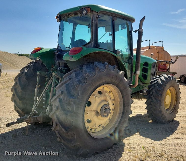 image for item DR5595 2010 John Deere 7330  MFWD tractor