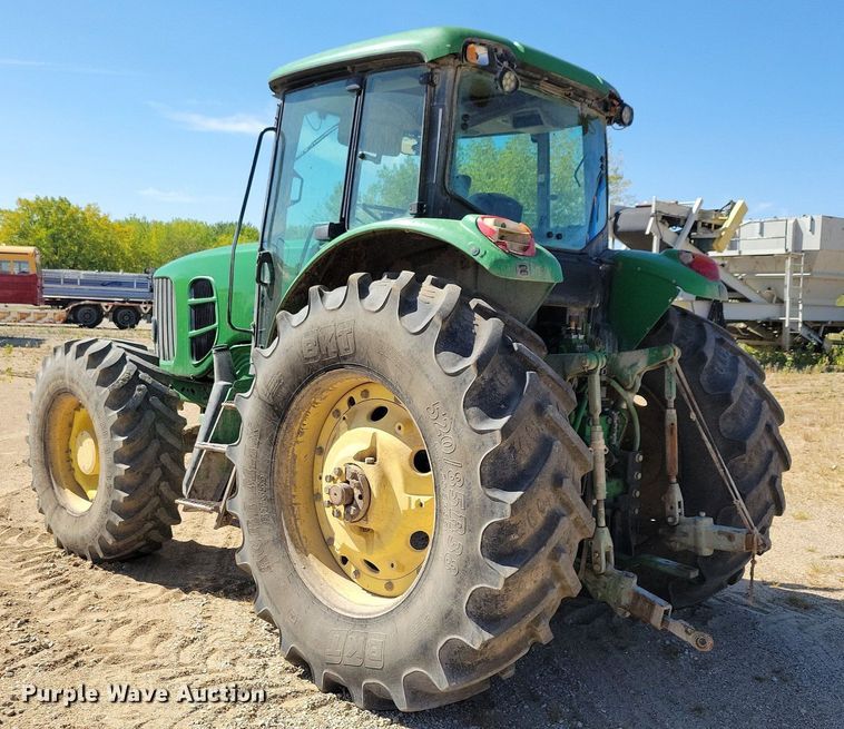 image for item DR5595 2010 John Deere 7330  MFWD tractor