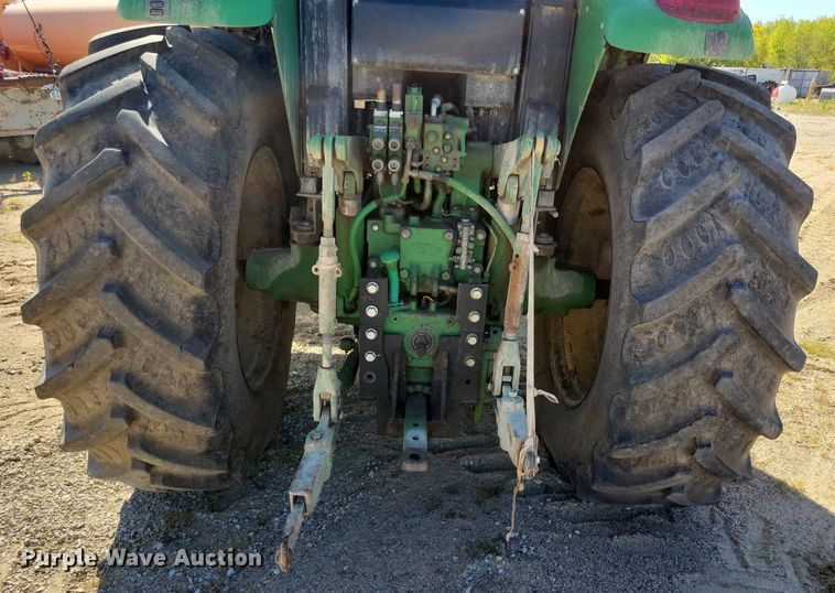 image for item DR5595 2010 John Deere 7330  MFWD tractor