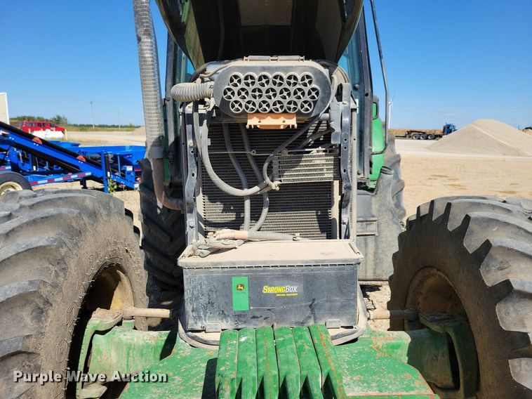 image for item DR5595 2010 John Deere 7330  MFWD tractor