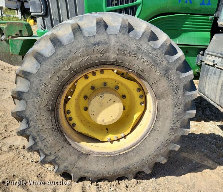 image for item DR5595 2010 John Deere 7330  MFWD tractor