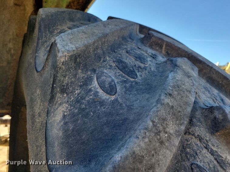 image for item DR5595 2010 John Deere 7330  MFWD tractor