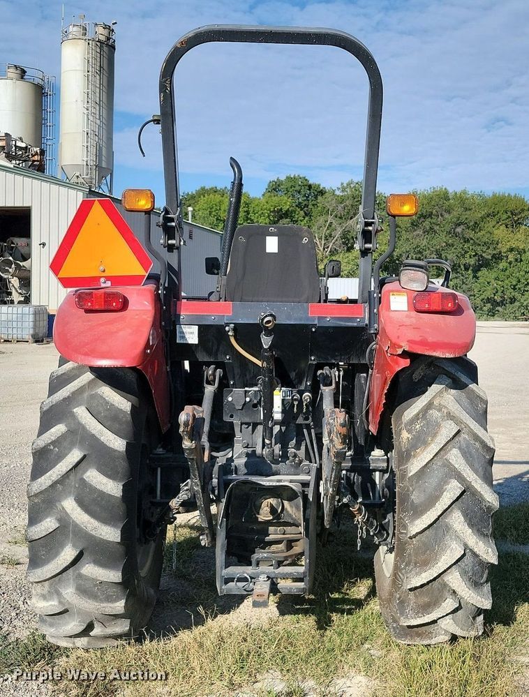 image for item JE9530 2007 Case IH JX60  tractor