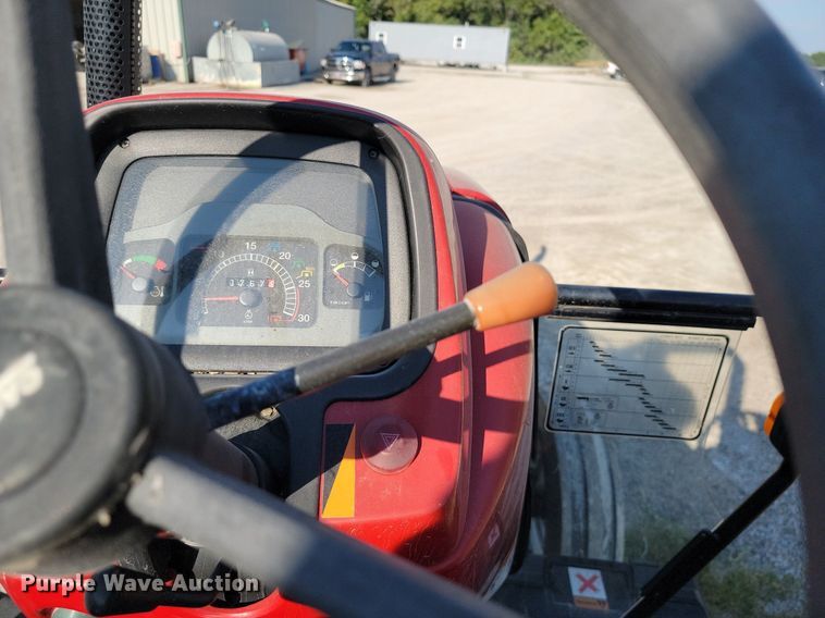 image for item JE9530 2007 Case IH JX60  tractor