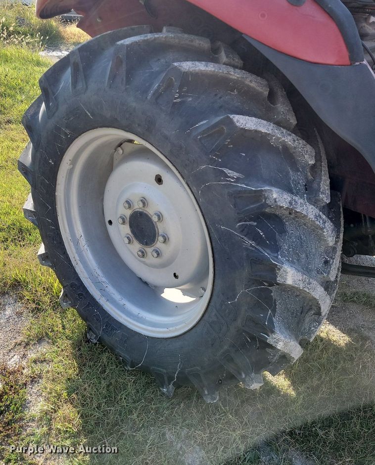 image for item JE9530 2007 Case IH JX60  tractor