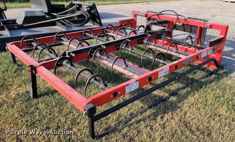 image for item JE9545 Maxilator MXE  skid steer bale accumulator grapple