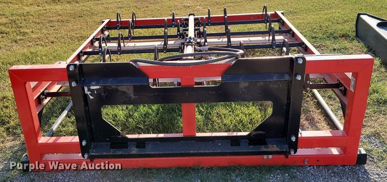 image for item JE9545 Maxilator MXE  skid steer bale accumulator grapple