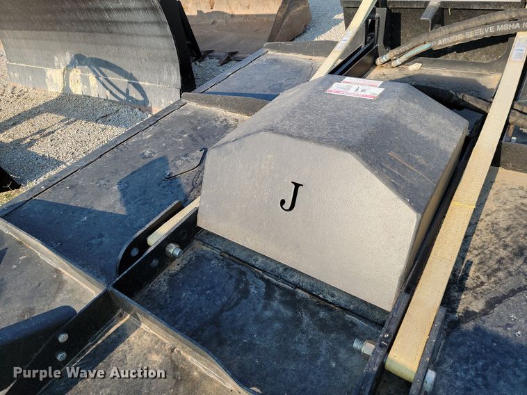 image for item JE9546 Skid steer brush cutter