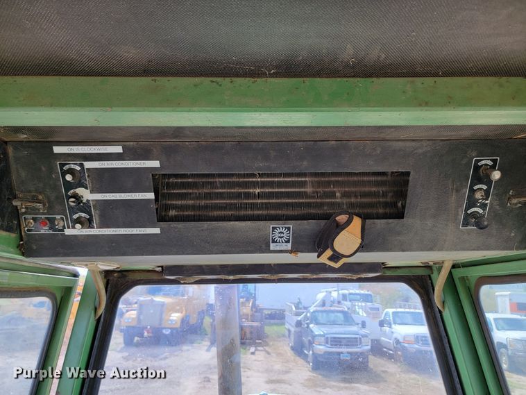 image for item KS9155 1973 John Deere 4630  tractor