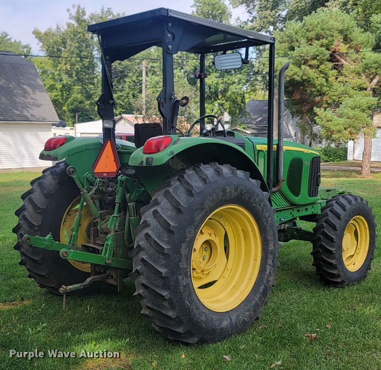image for item KS9156 2006 John Deere 6415  MFWD tractor