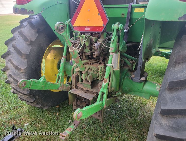 image for item KS9156 2006 John Deere 6415  MFWD tractor