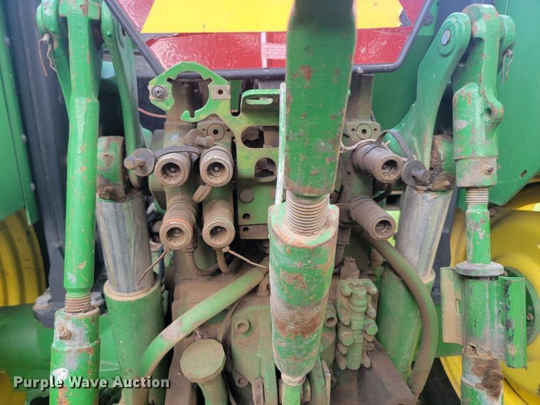 image for item KS9156 2006 John Deere 6415  MFWD tractor