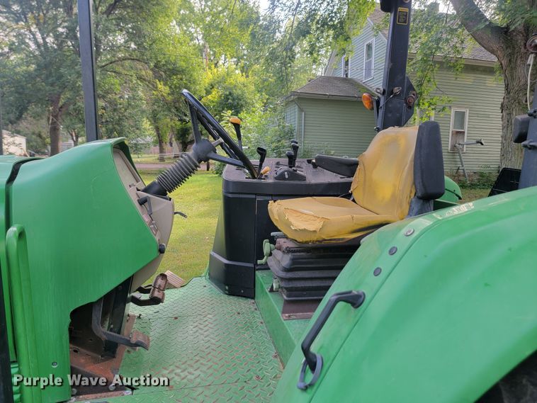 image for item KS9156 2006 John Deere 6415  MFWD tractor