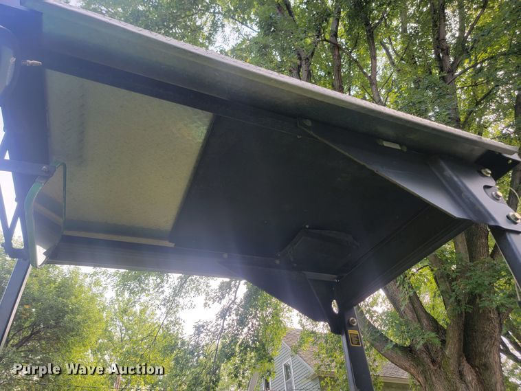 image for item KS9156 2006 John Deere 6415  MFWD tractor