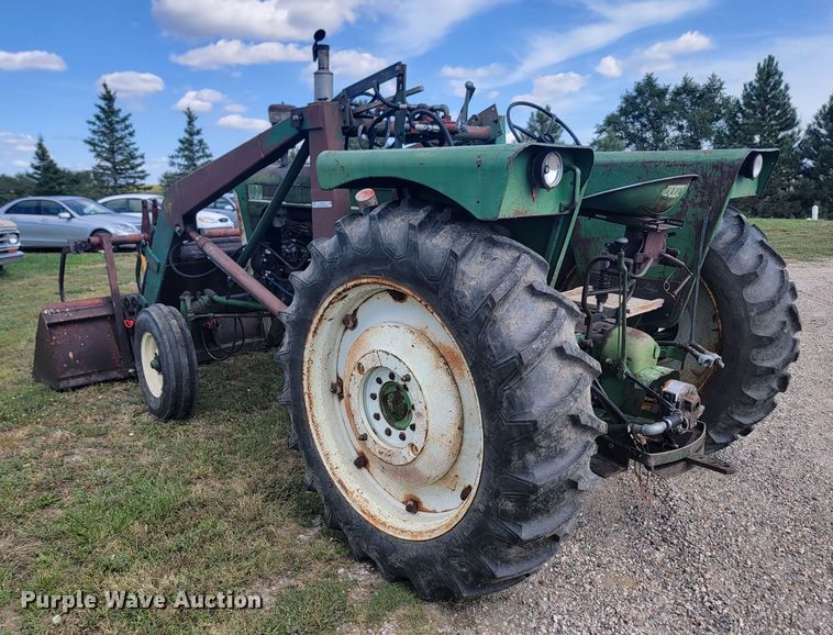 image for item KS9158 1958 Oliver 880  tractor