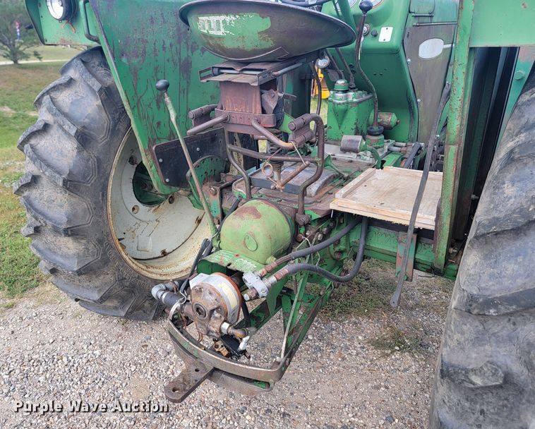 image for item KS9158 1958 Oliver 880  tractor