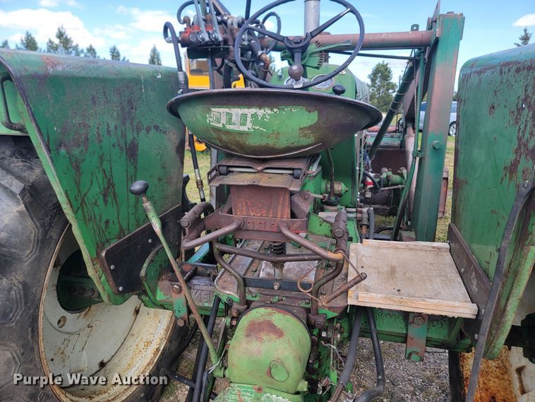 image for item KS9158 1958 Oliver 880  tractor