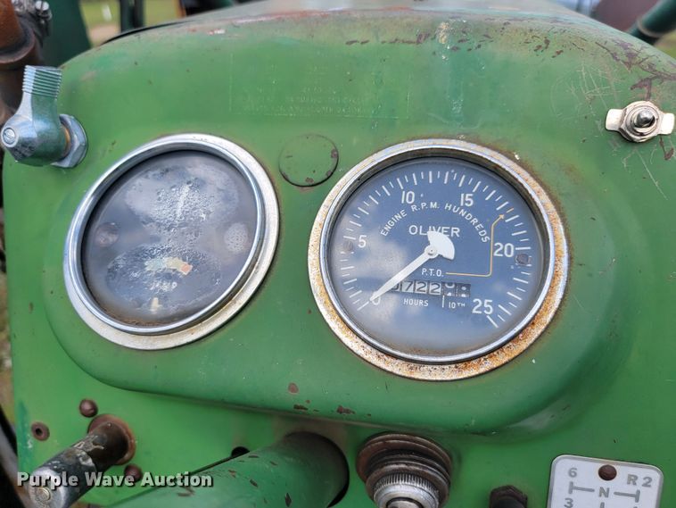 image for item KS9158 1958 Oliver 880  tractor