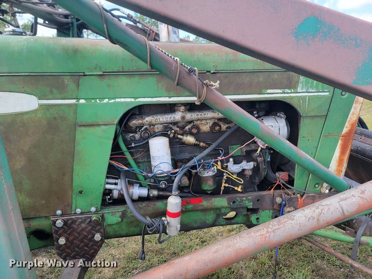 image for item KS9158 1958 Oliver 880  tractor