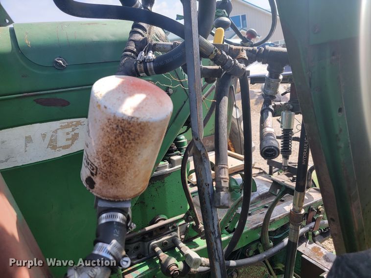 image for item KS9158 1958 Oliver 880  tractor